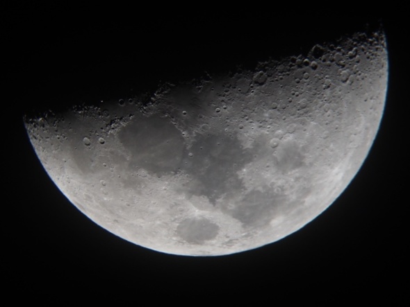 Fly me to the moon... Fly me to the moon...