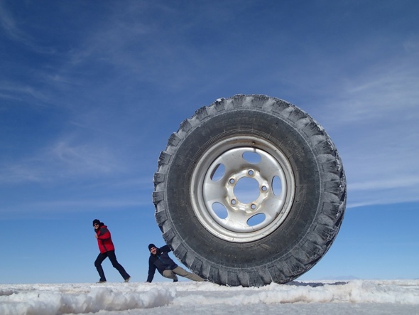 Oh non, une roue géante nous attaque ! Oh non, une roue géante nous attaque !