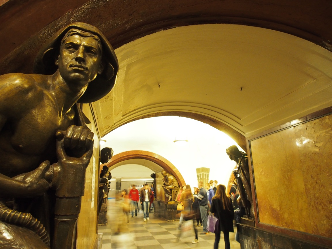 6- Statue Métro Moscou