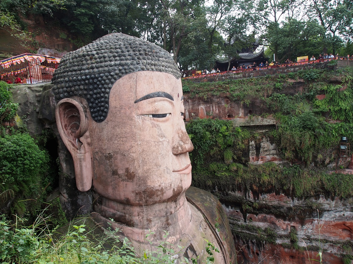 05 - La tête du grand Bouddha - Leshan