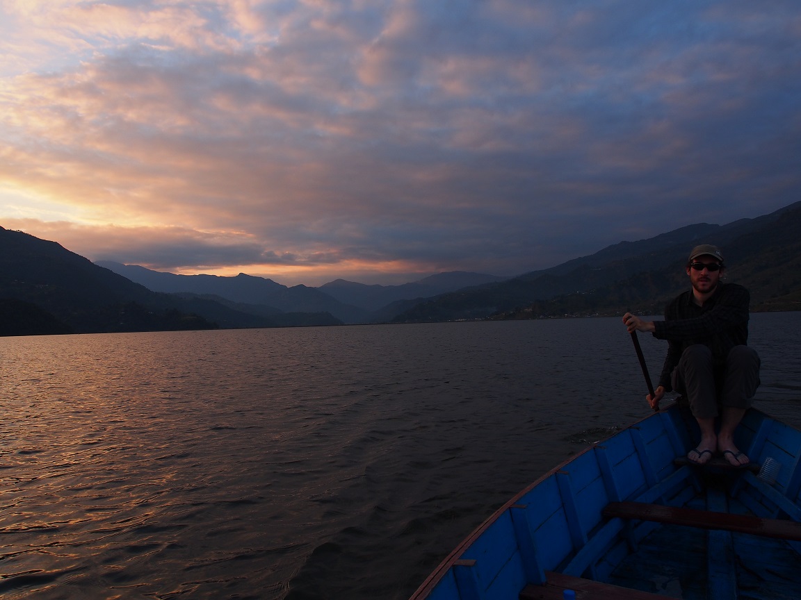 47 - balade sur le lac - Pokhara