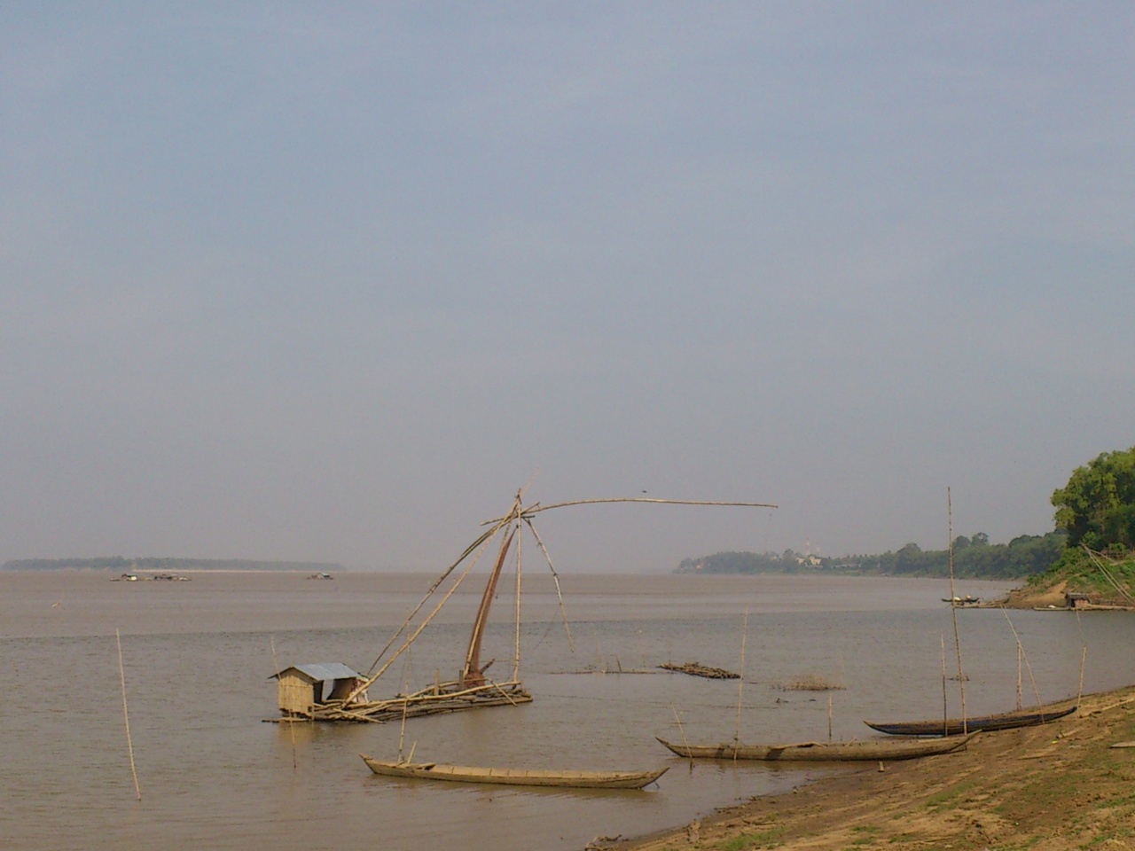 24 - Maison de pêcheur - Mékong - Cambodge