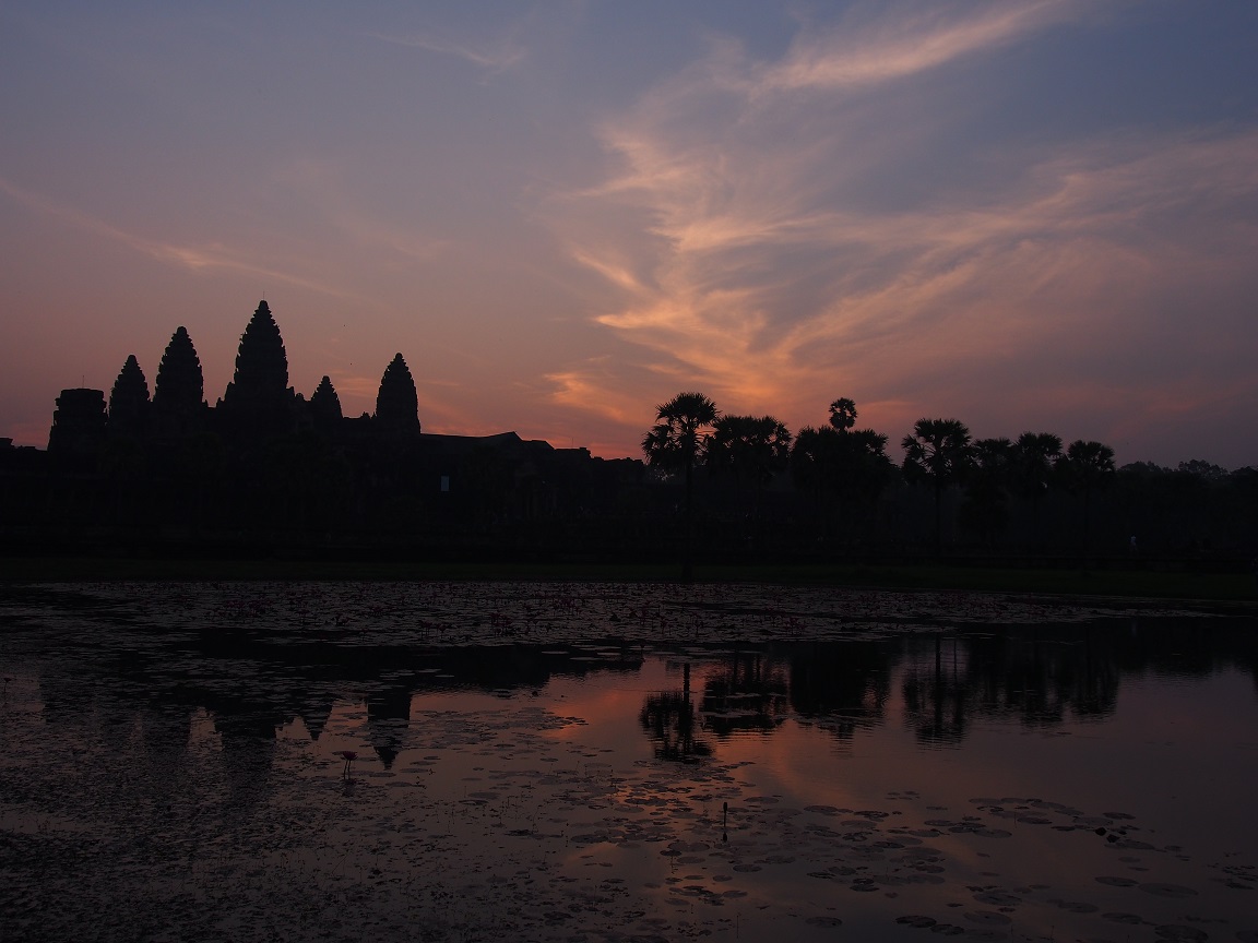 11 - Angkor Wat au lever du soleil