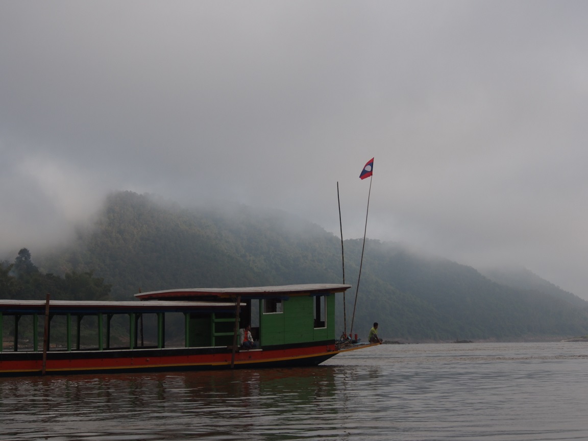27 - Brouillard sur le Mékong - Laos
