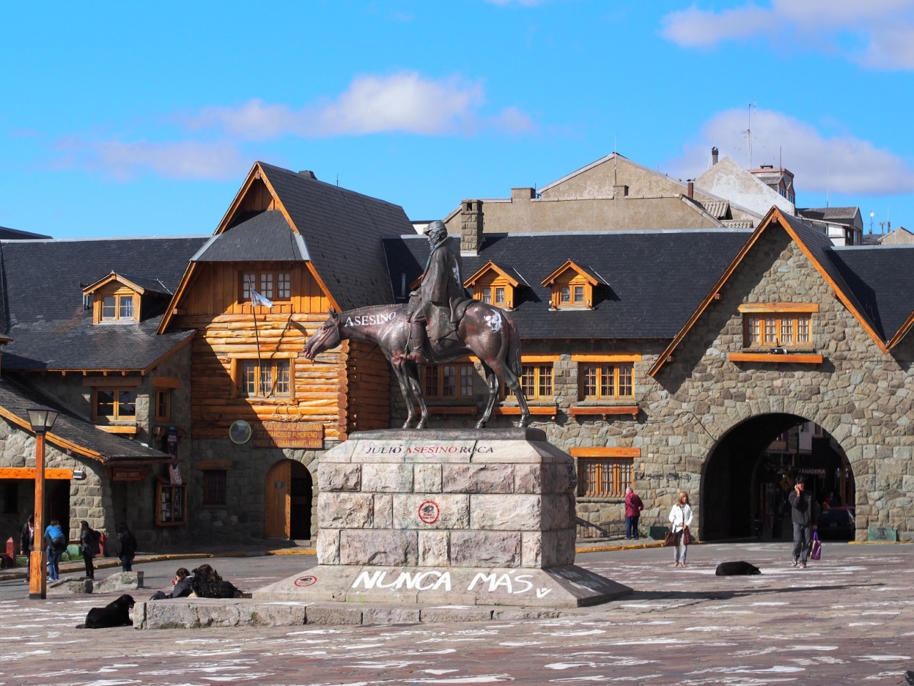 01 - Centre ville - Bariloche 01 - Centre ville - Bariloche